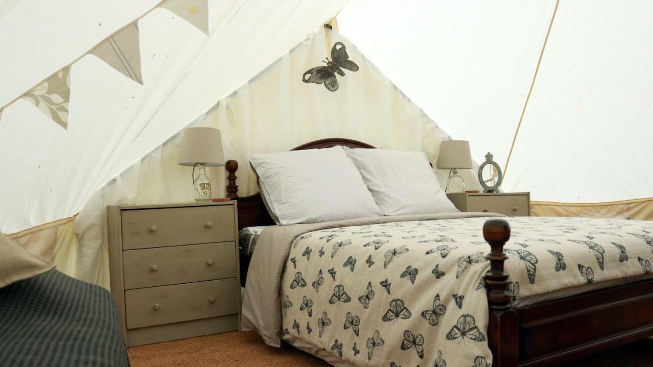 La Toile Sous Les Etoiles Hotel Charron  Ngoại thất bức ảnh